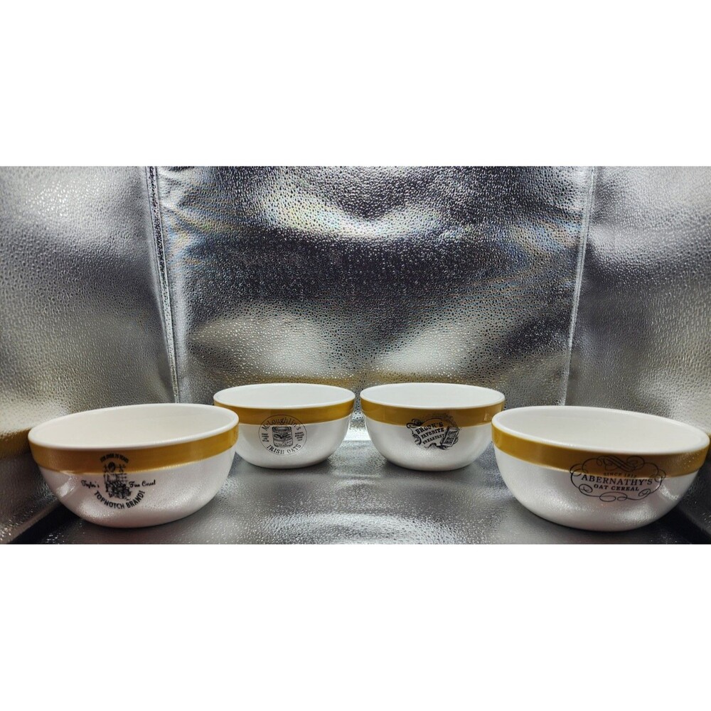 Williams-Sonoma Breakfast Bowl Soup/Cereal/Salad Yellow Rim
